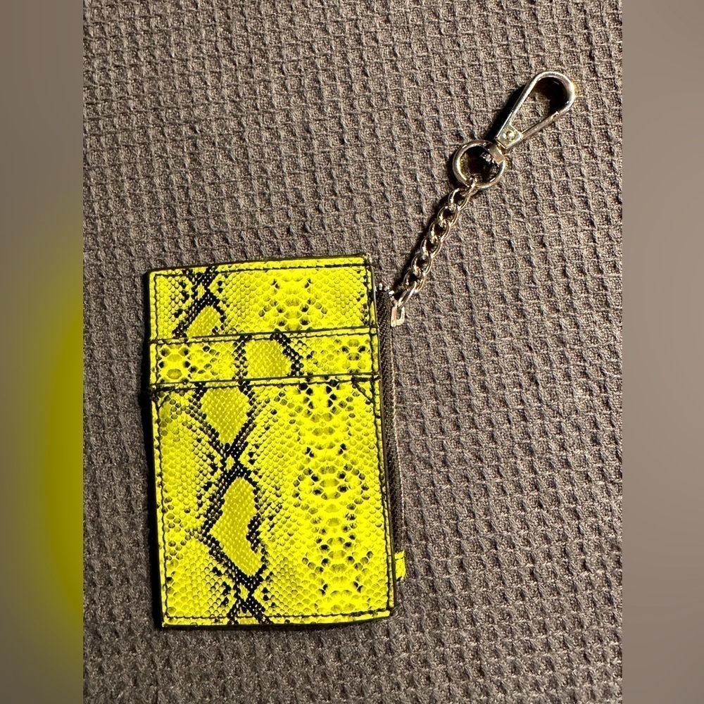 Wild Fable Green Snakeskin ID/Credit Card Snap On Holder - Never Used